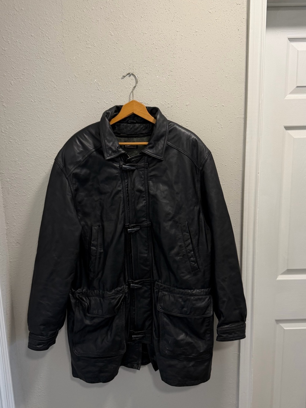 Wilson's Leather black leather jacket with removable line XLT